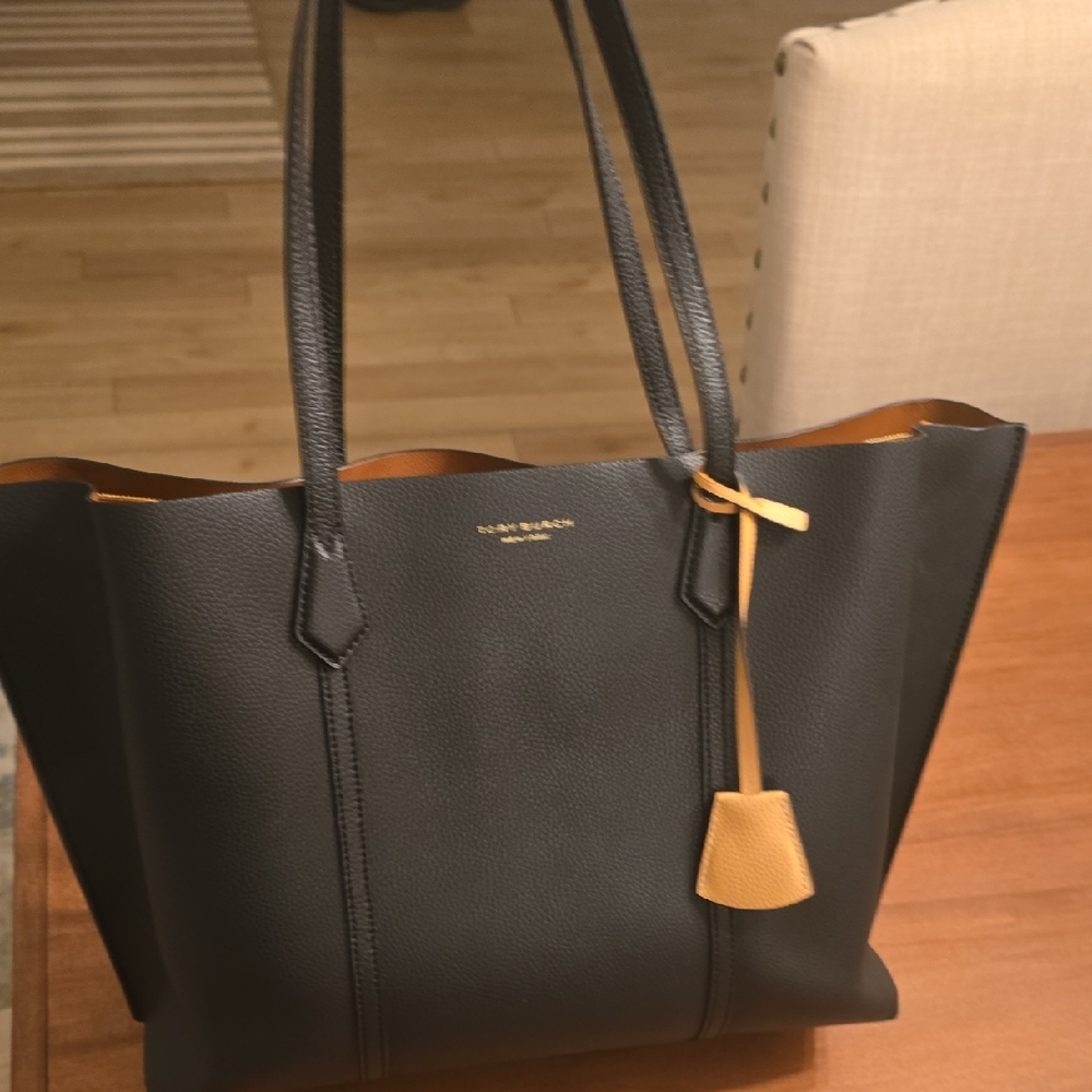 Tory Burch Black and Gold Women's Tote